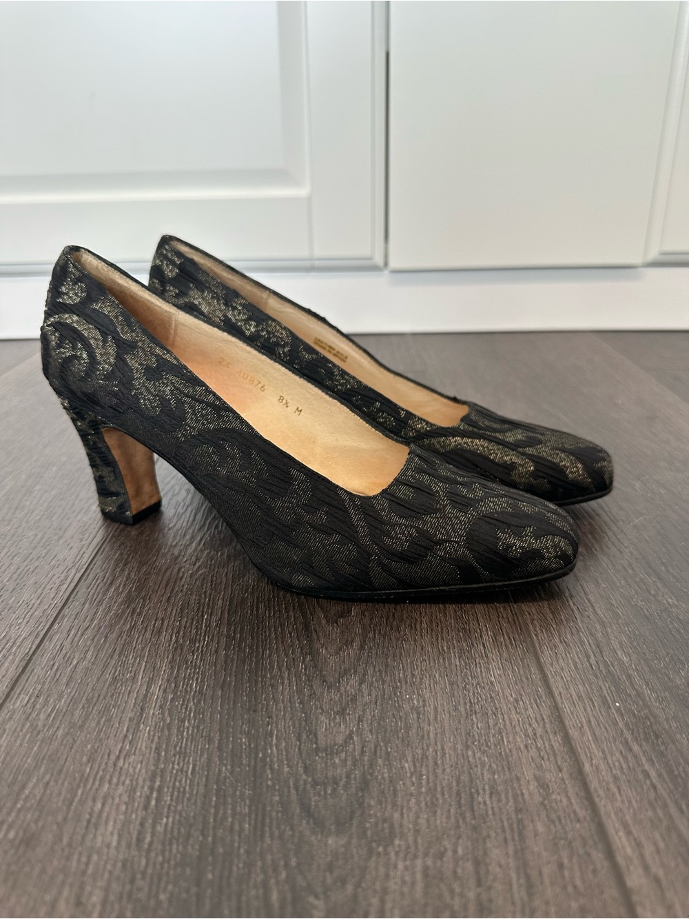 VTG Classic Black Brocade Heels- Lord & Taylor,made in Spain,8.5, narrow